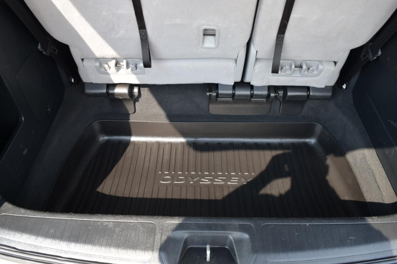 Honda Odyssey Touring Auto 2023