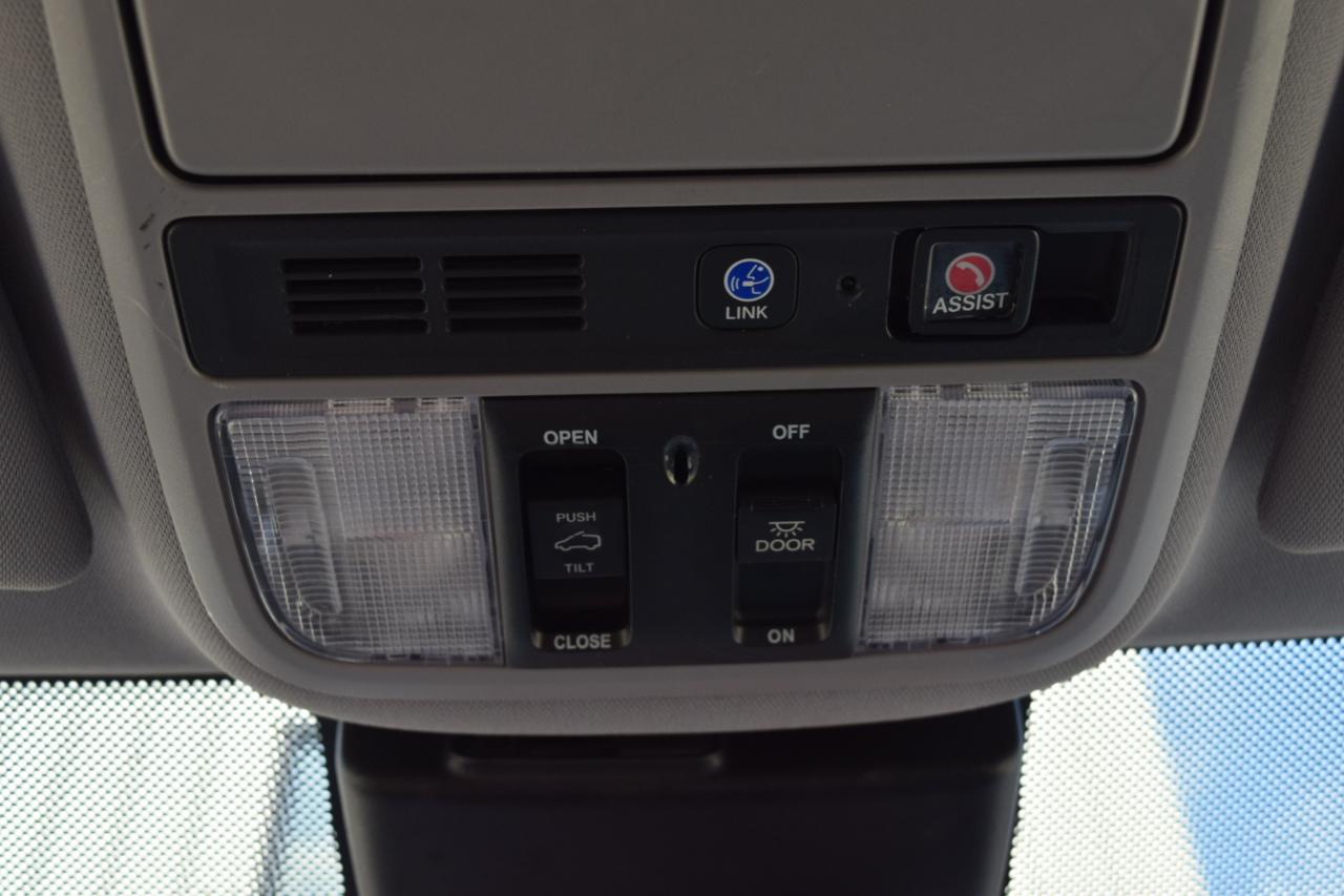 Honda Odyssey Touring Auto 2023