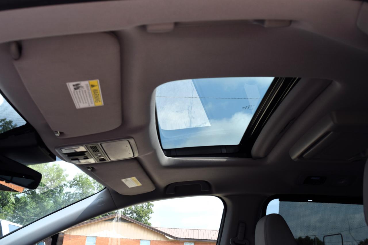 Honda Odyssey Touring Auto 2023