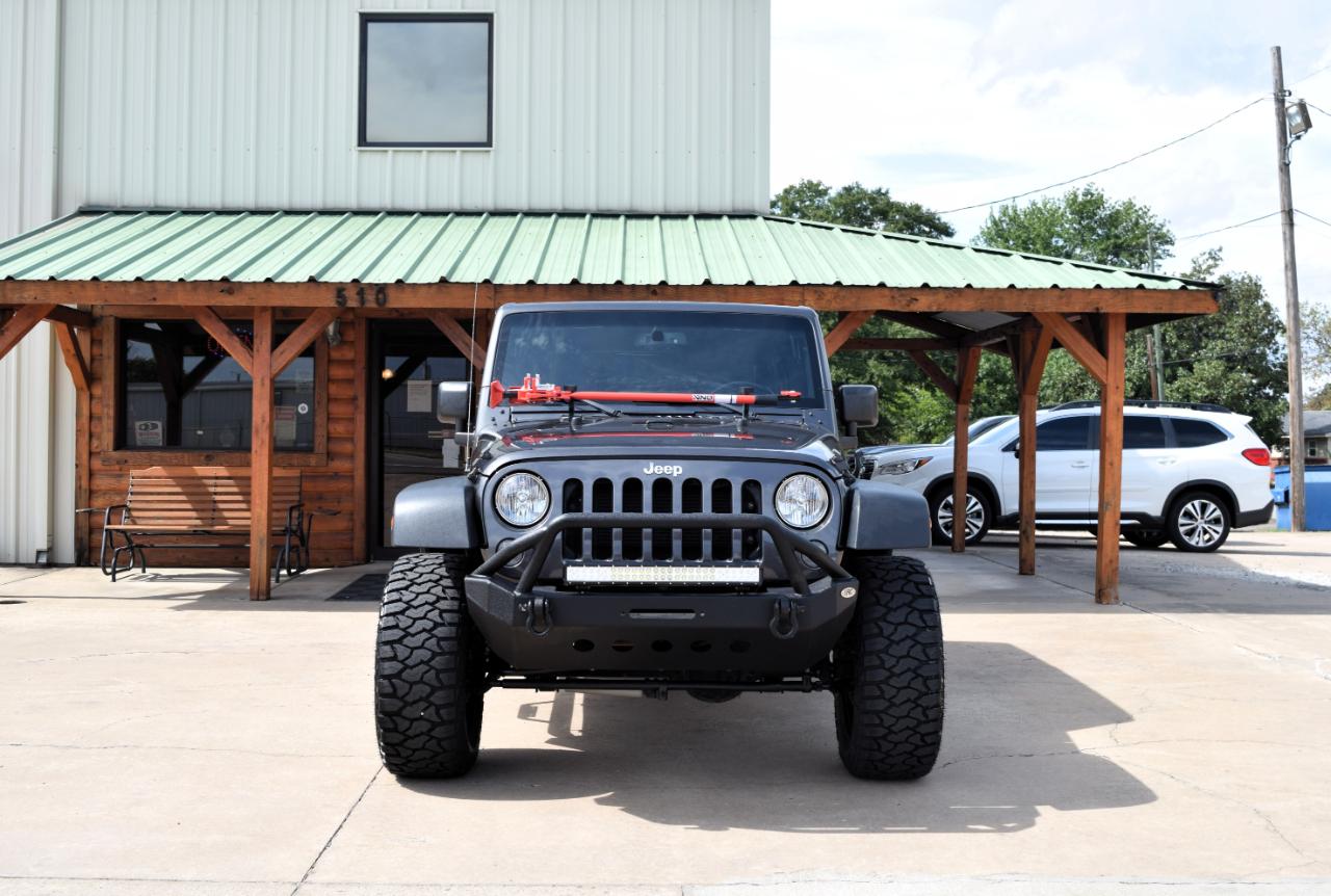 Jeep Wrangler photo 3