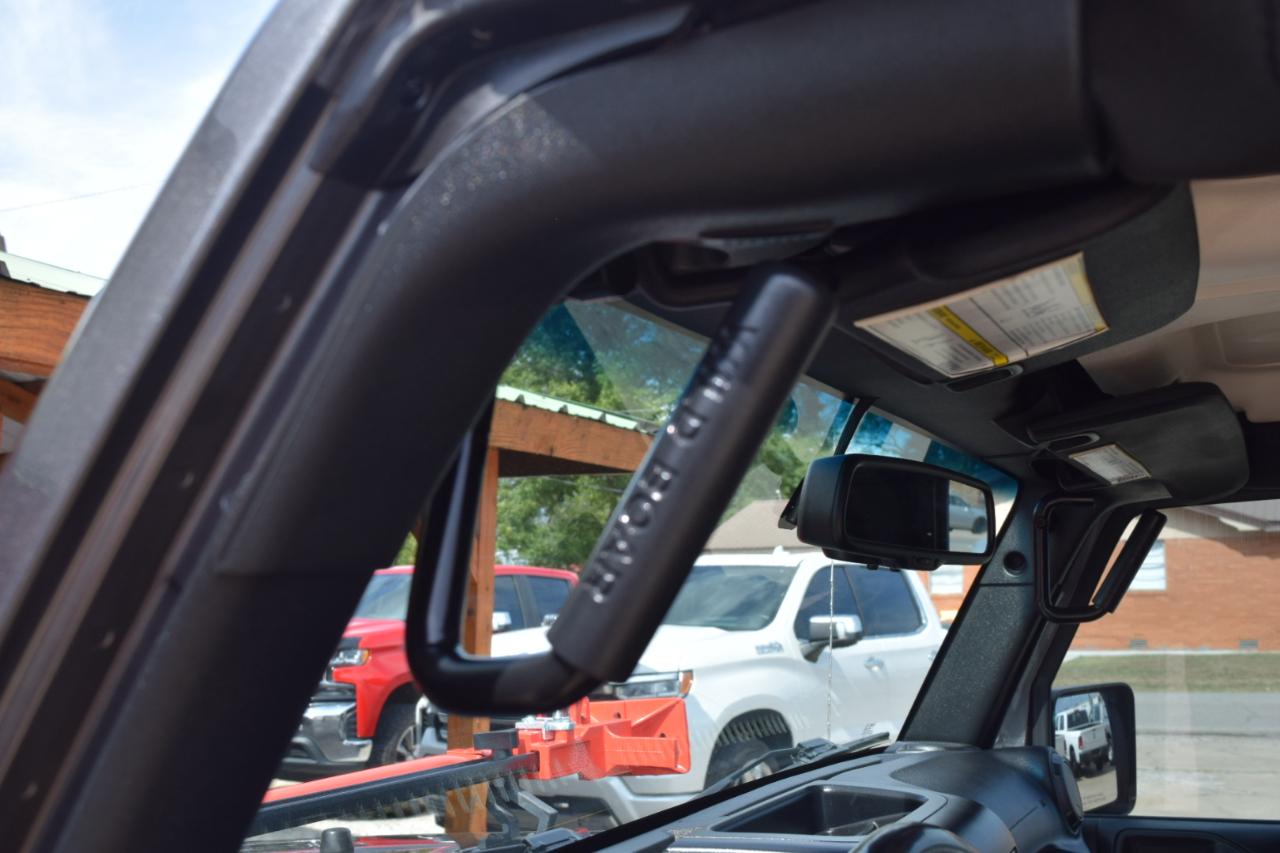 Jeep Wrangler photo 25