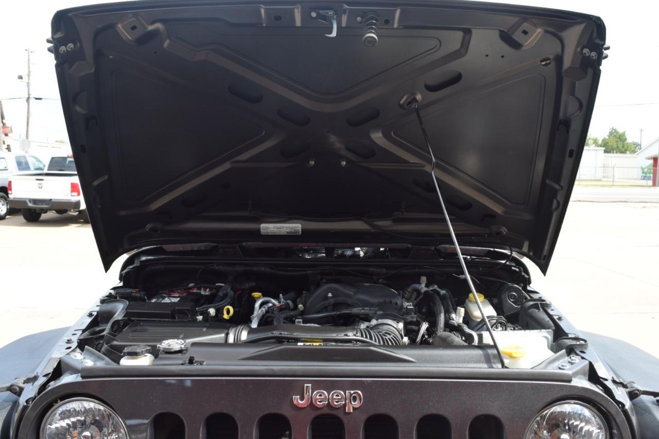 Jeep Wrangler photo 31