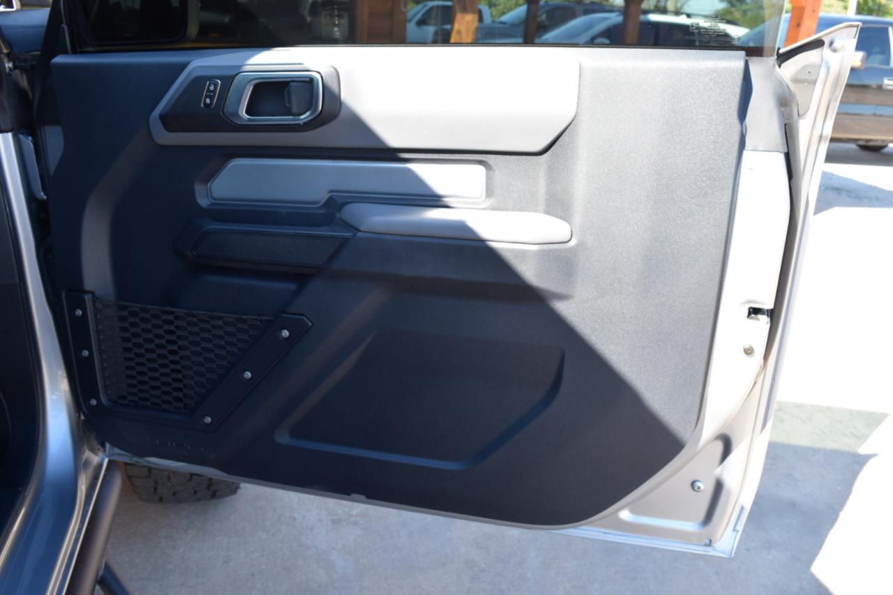 Ford Bronco Base 2 Door 4x4 2023