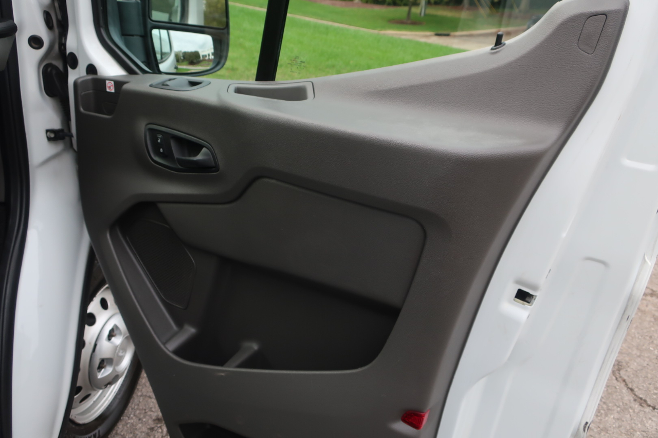 Ford Transit 250 Van Med. Roof w/Sliding Pass. 148-in. WB 2020 Ford Transit 250 Van Med. Roof w/Sliding Pass. 148-in. WB 2020