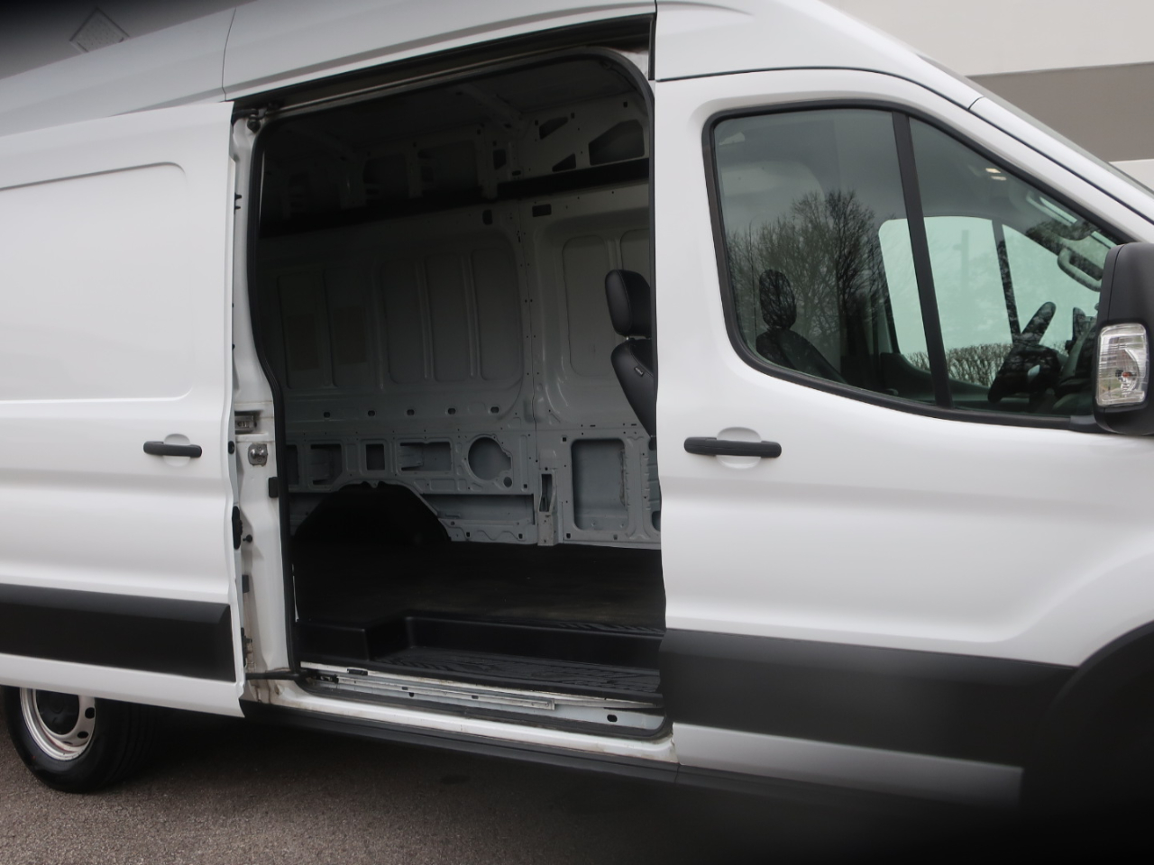 Ford Transit 250 Van High Roof w/Sliding Pass. 148-in. WB EL 2021