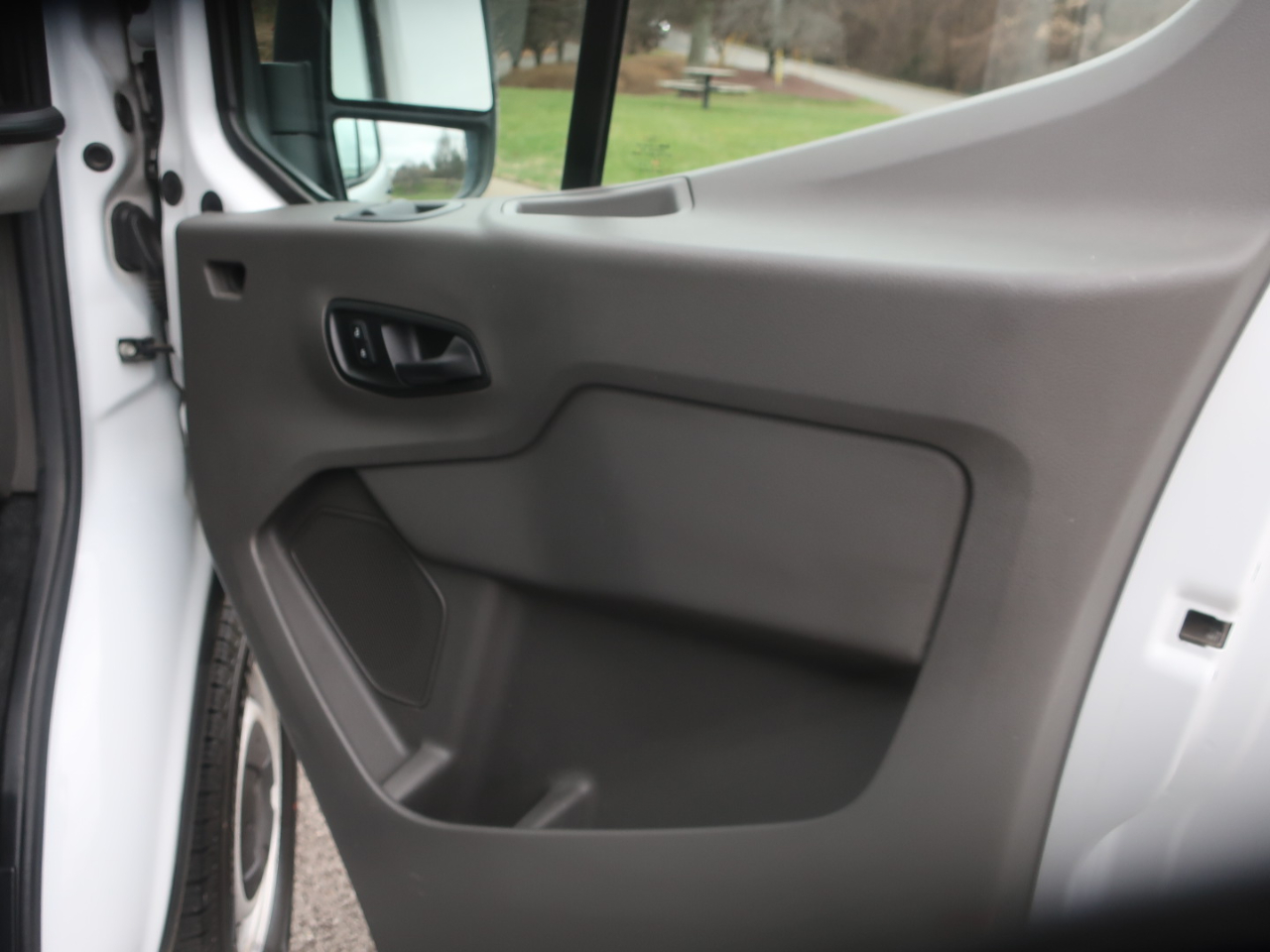 Ford Transit 250 Van High Roof w/Sliding Pass. 148-in. WB EL 2021