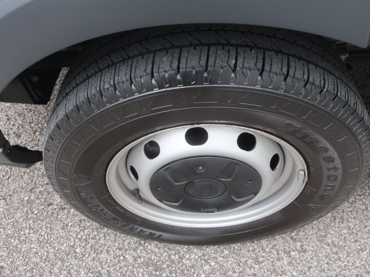 Ford Transit 150 Wagon Low Roof XL 60/40 Pass. 130-in. WB 2017