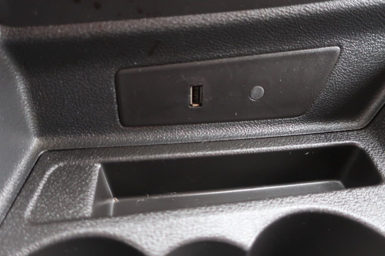 Ford Transit 150 Wagon Low Roof XL 60/40 Pass. 130-in. WB 2017