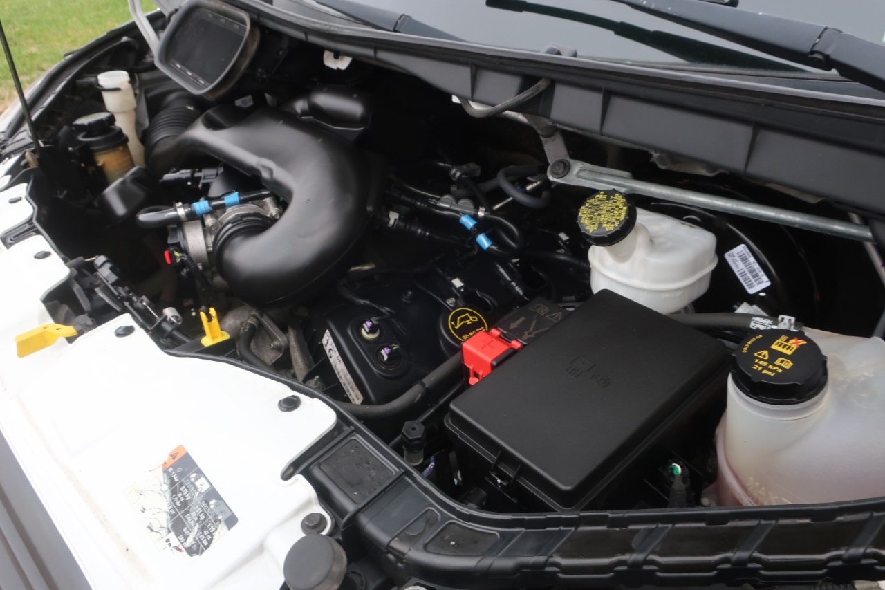 Ford Transit 150 Wagon Low Roof XL 60/40 Pass. 130-in. WB 2017