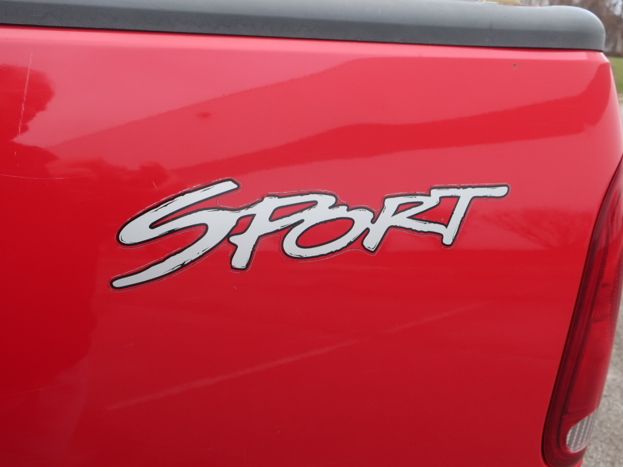 Ford F-150 XLT SuperCab 5.5-ft Box 2WD 2003