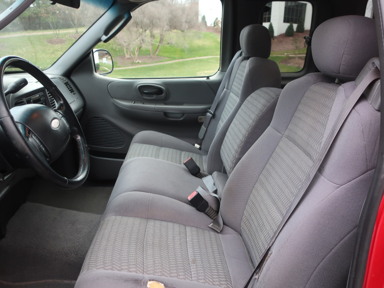 Ford F-150 XLT SuperCab 5.5-ft Box 2WD 2003