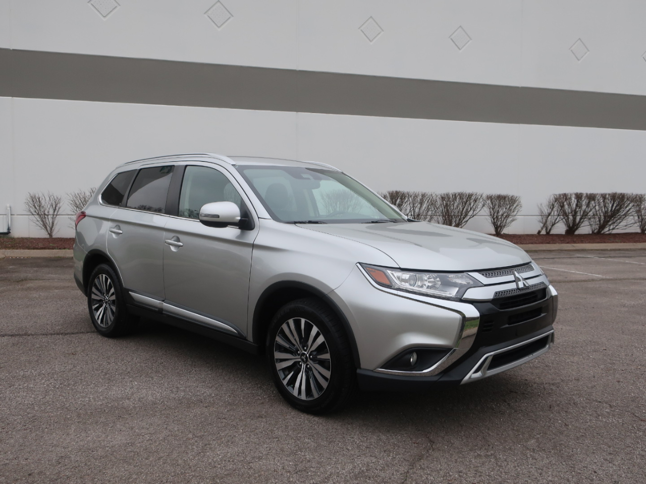 Mitsubishi Outlander SEL 2WD 2020