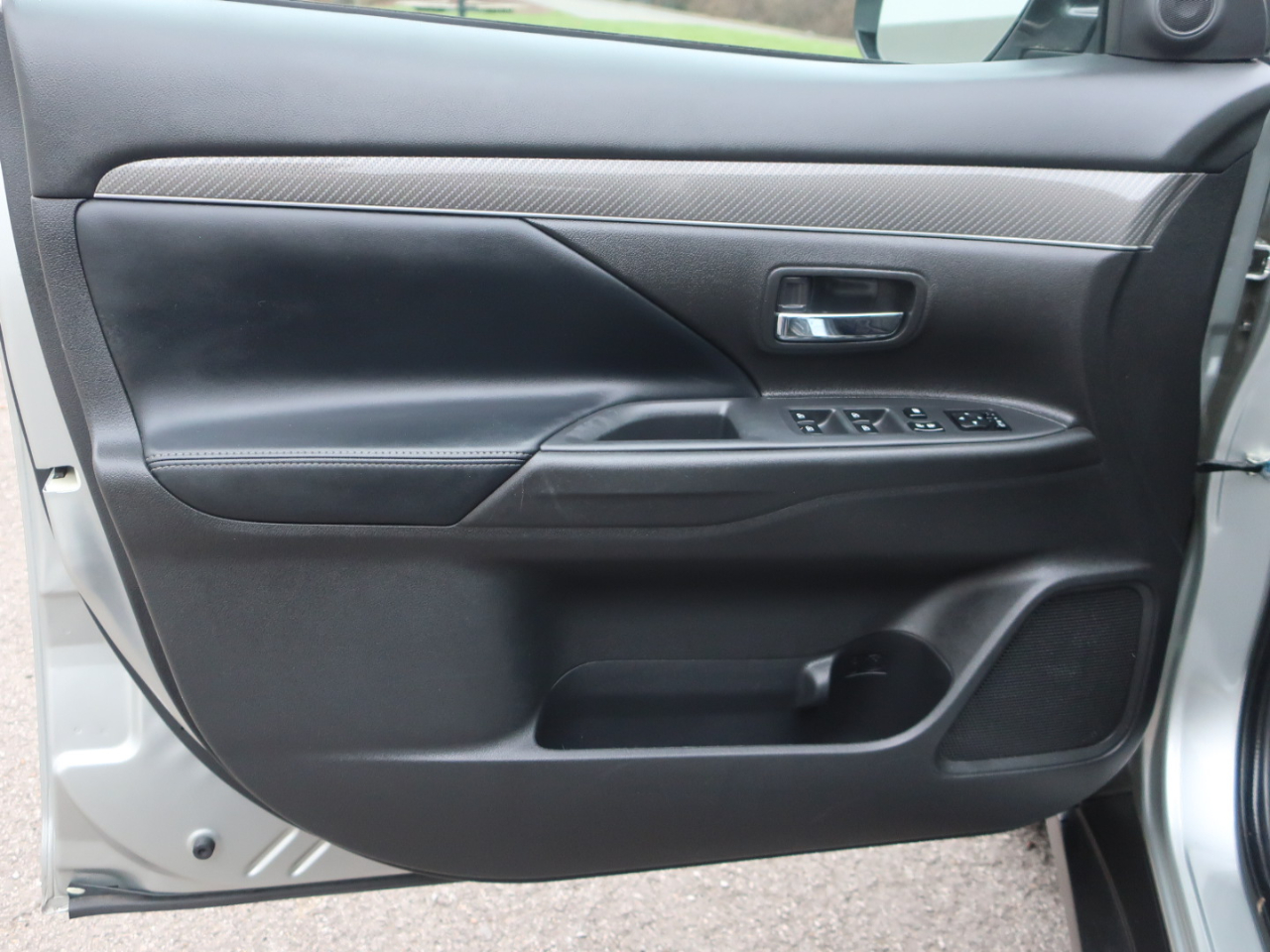 Mitsubishi Outlander SEL 2WD 2020