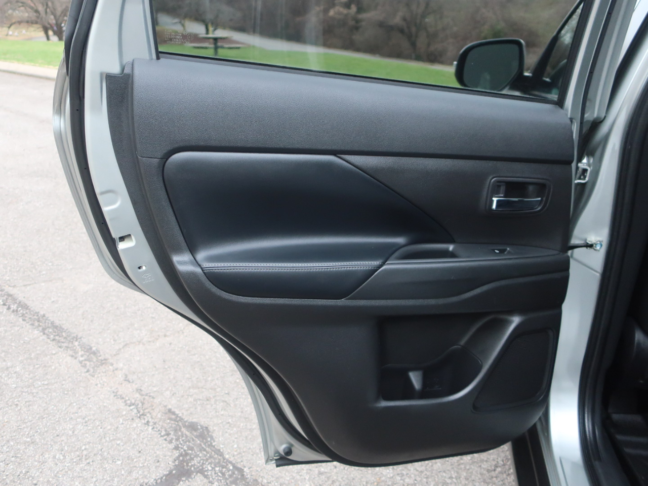 Mitsubishi Outlander SEL 2WD 2020