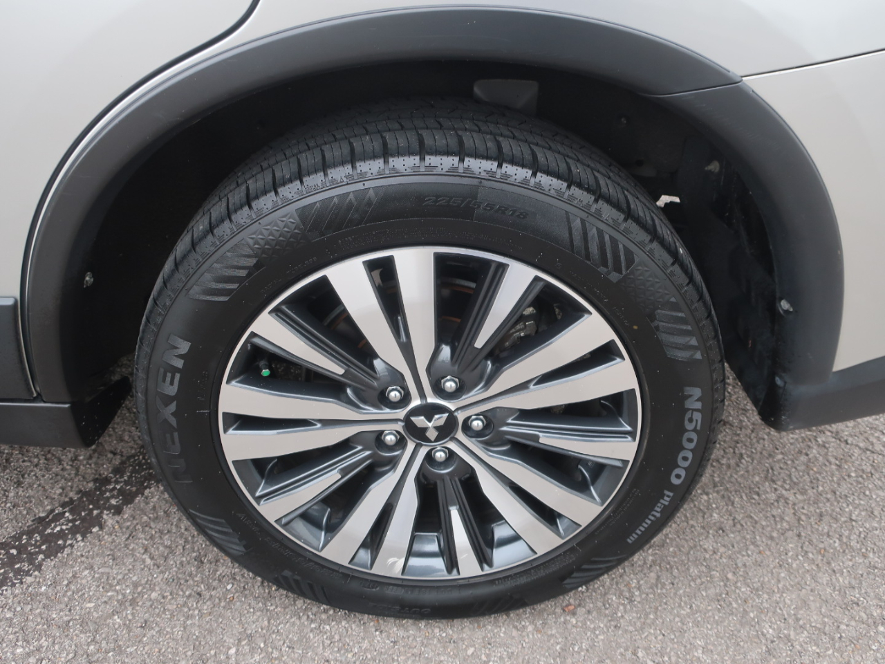 Mitsubishi Outlander SEL 2WD 2020