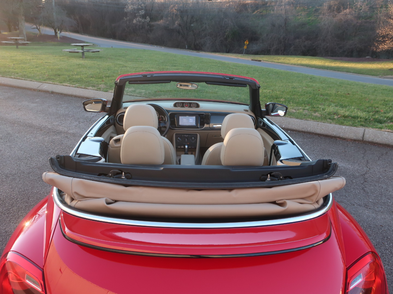 Volkswagen Beetle 2.0T Turbo Convertible 2013