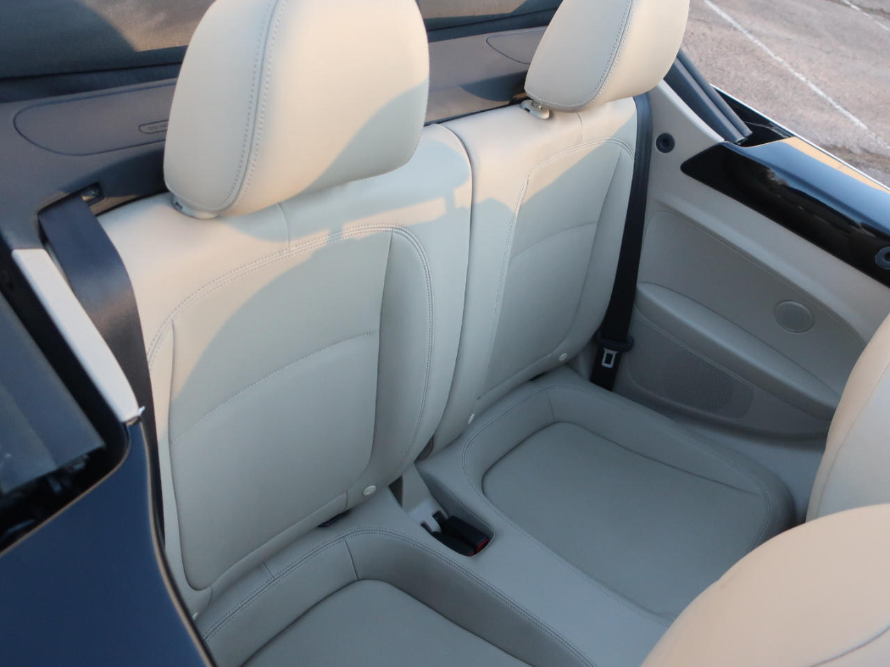 Volkswagen Beetle 2.0T Turbo Convertible 2013