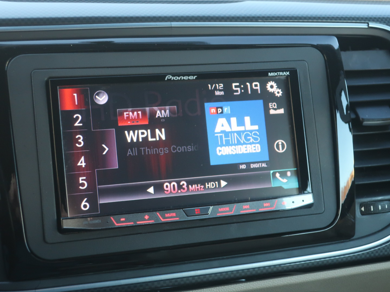 Volkswagen Beetle 2.0T Turbo Convertible 2013