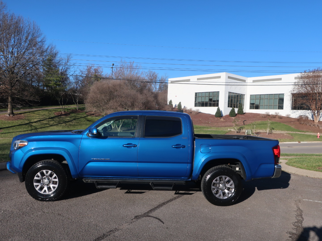Toyota Tacoma SR5 Double Cab Long Bed V6 6AT 4WD 2018
