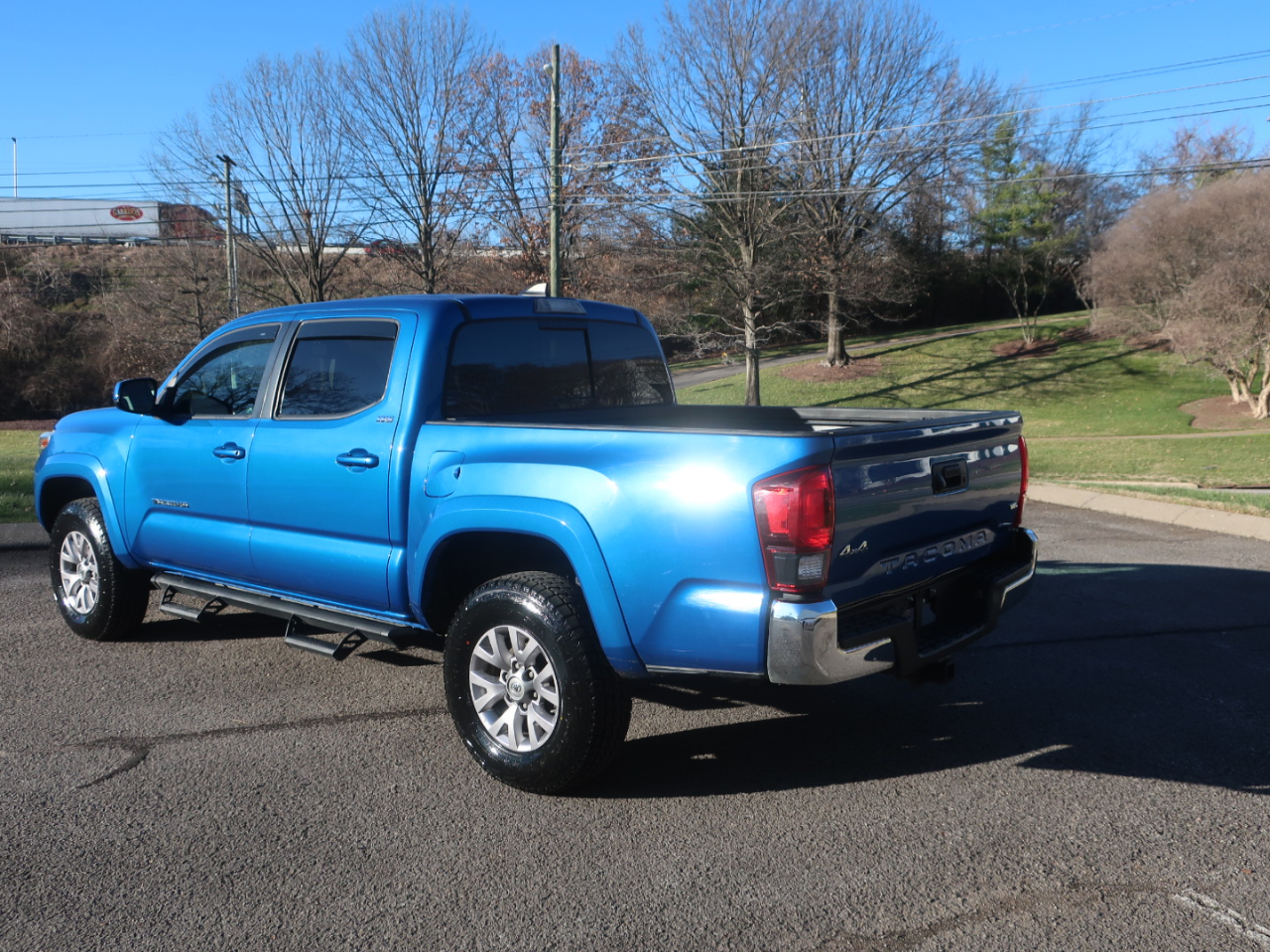 Toyota Tacoma SR5 Double Cab Long Bed V6 6AT 4WD 2018