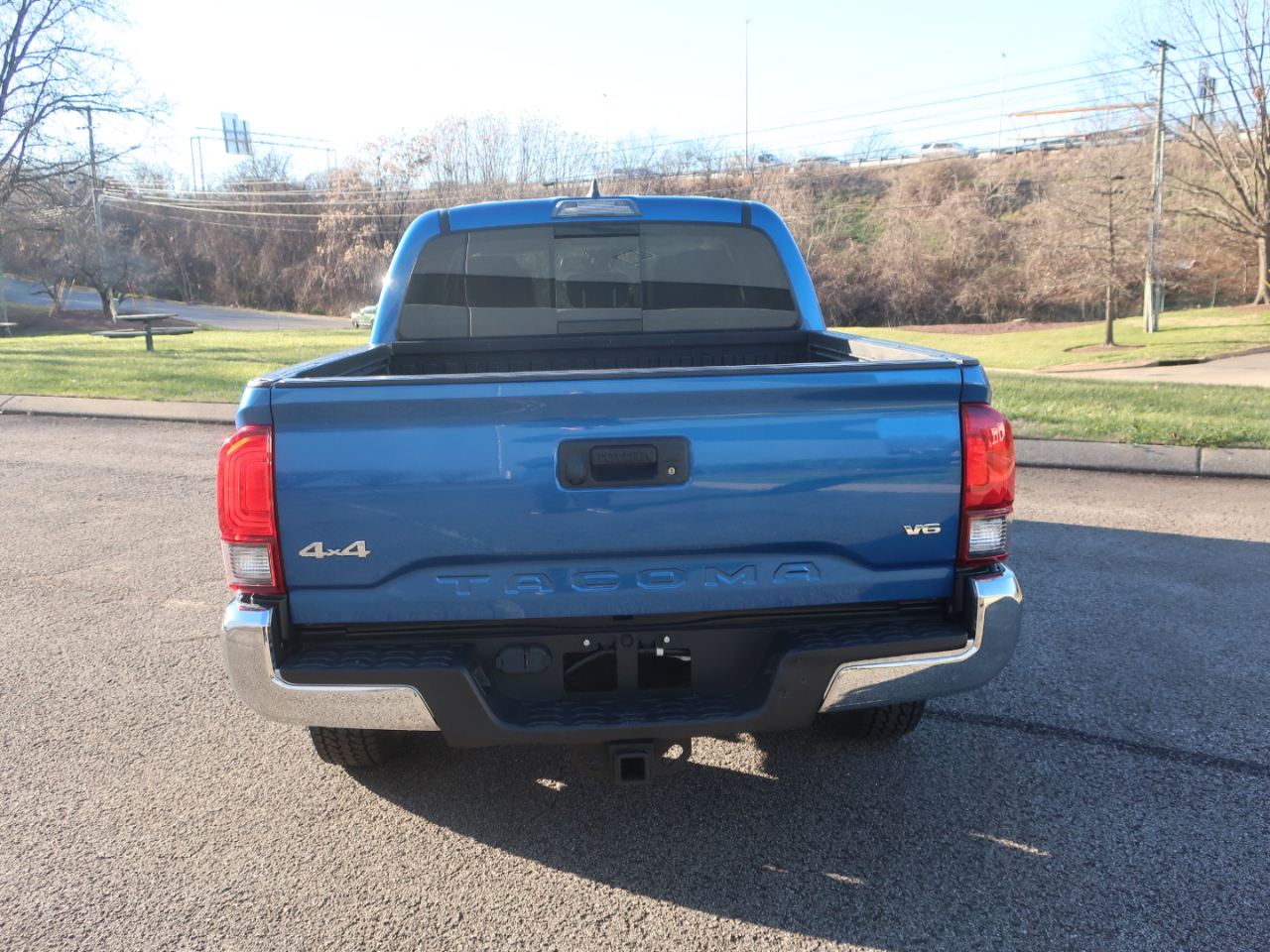 Toyota Tacoma SR5 Double Cab Long Bed V6 6AT 4WD 2018