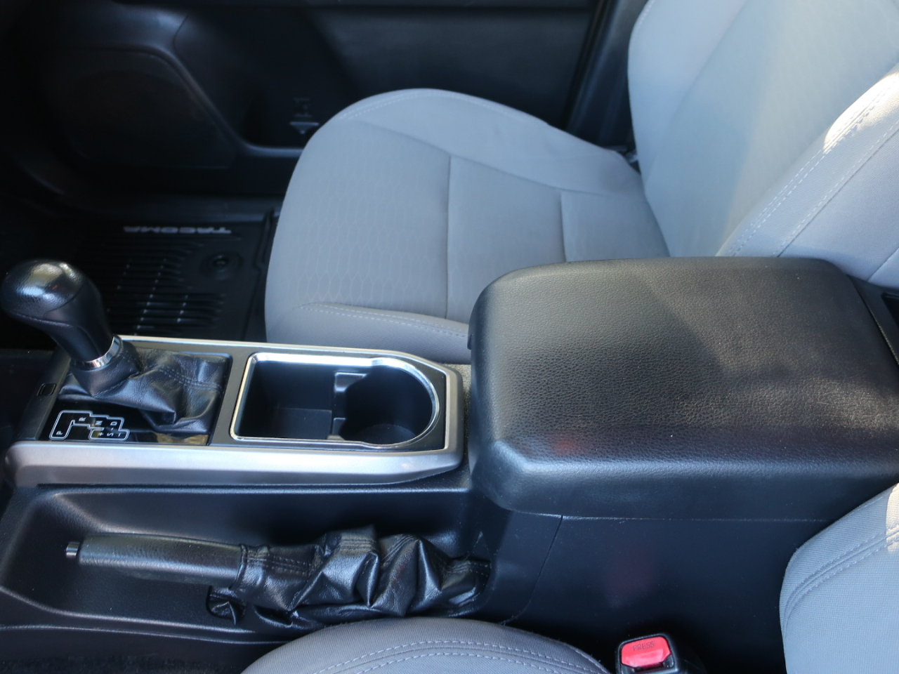 Toyota Tacoma SR5 Double Cab Long Bed V6 6AT 4WD 2018