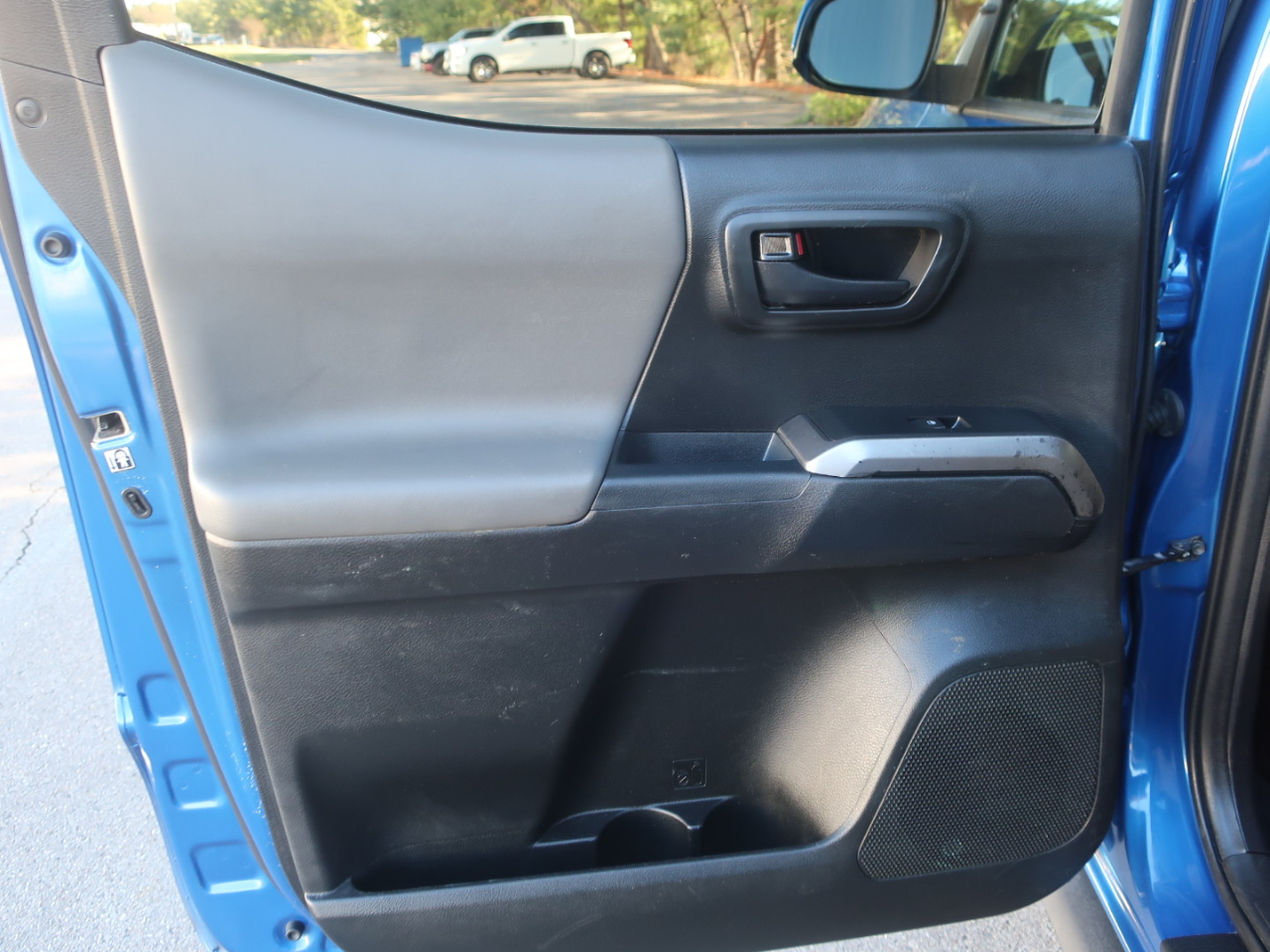 Toyota Tacoma SR5 Double Cab Long Bed V6 6AT 4WD 2018