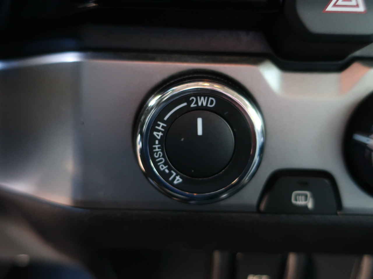 Toyota Tacoma SR5 Double Cab Long Bed V6 6AT 4WD 2018