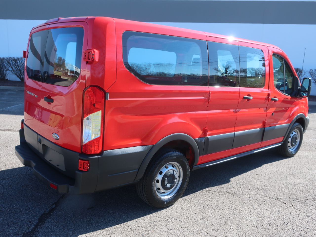 Ford Transit 150 Van Low Roof 60/40 Pass. 130-in. WB 2016