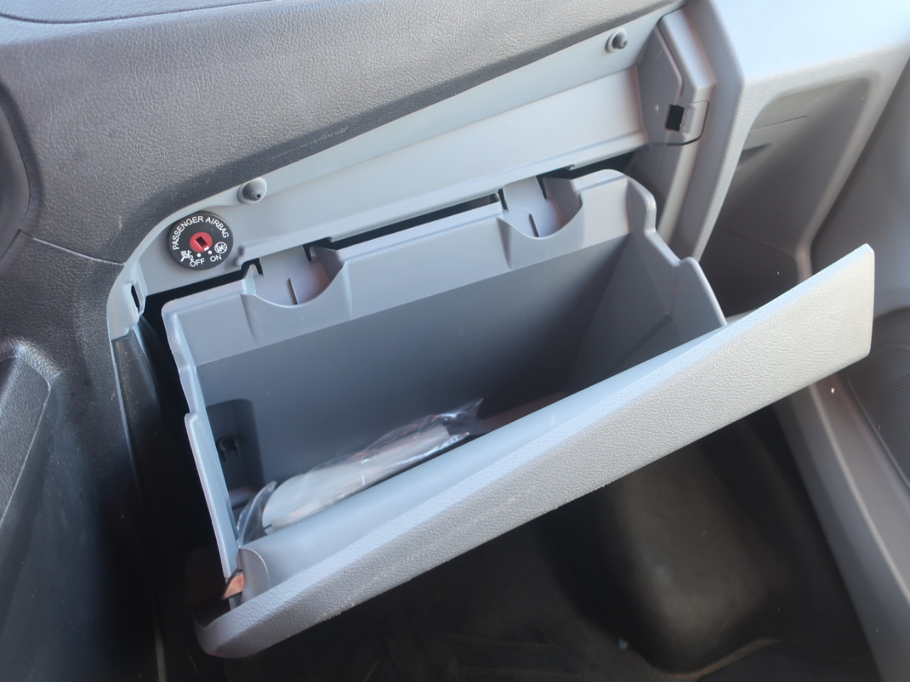 Ford Transit 150 Van Low Roof 60/40 Pass. 130-in. WB 2016