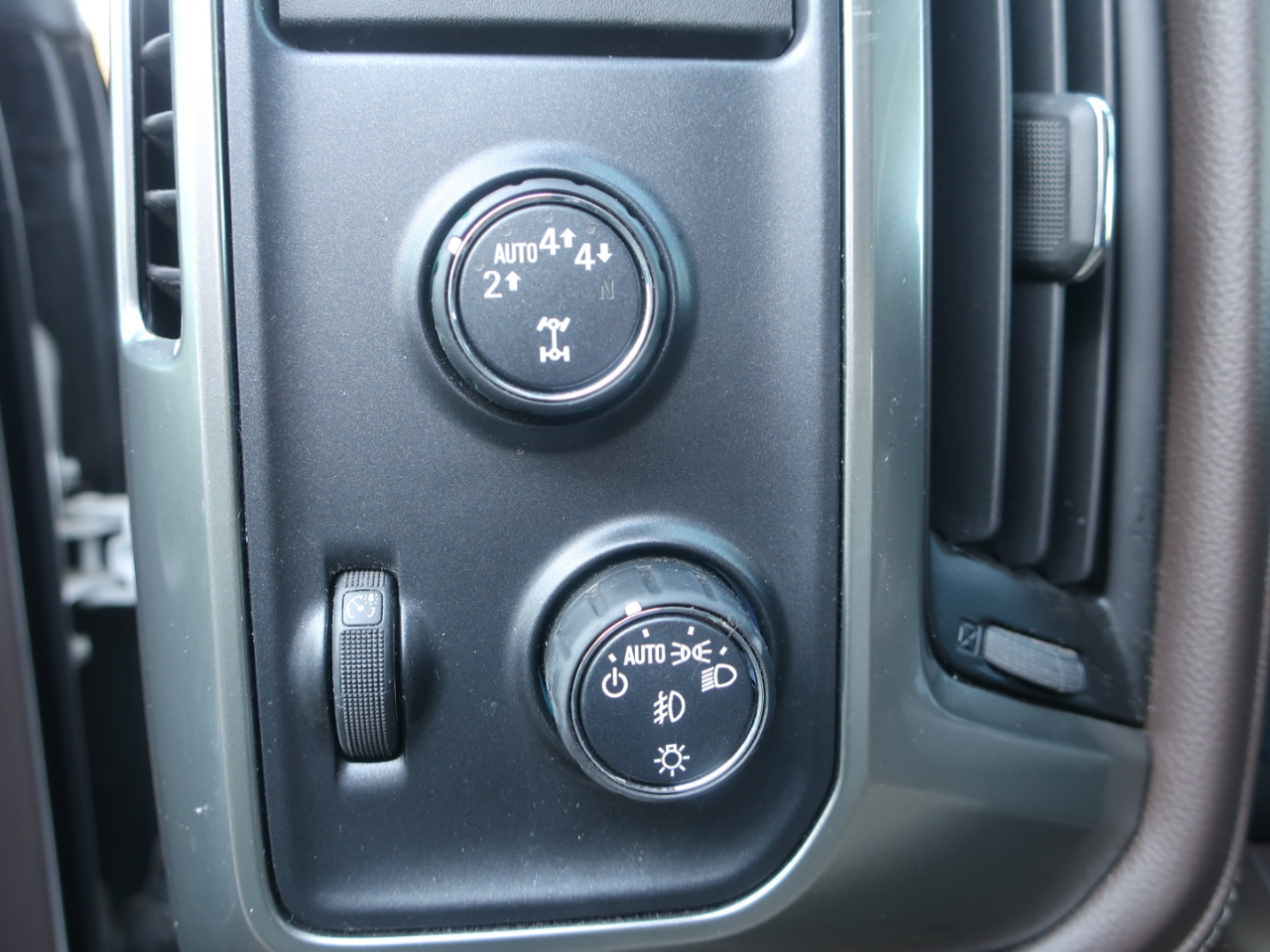 Chevrolet Silverado 1500  2018