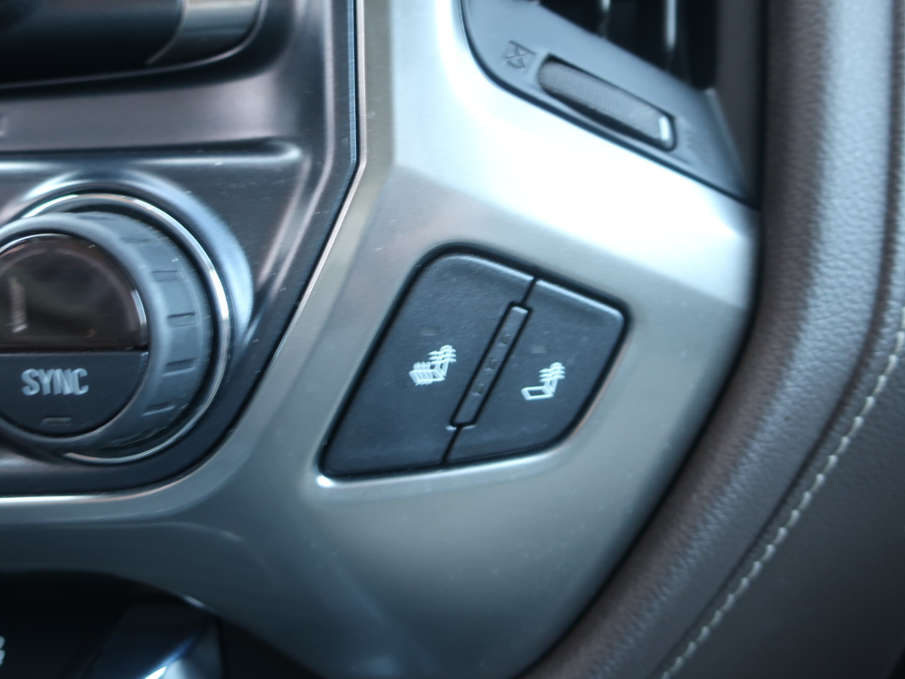 Chevrolet Silverado 1500  2018