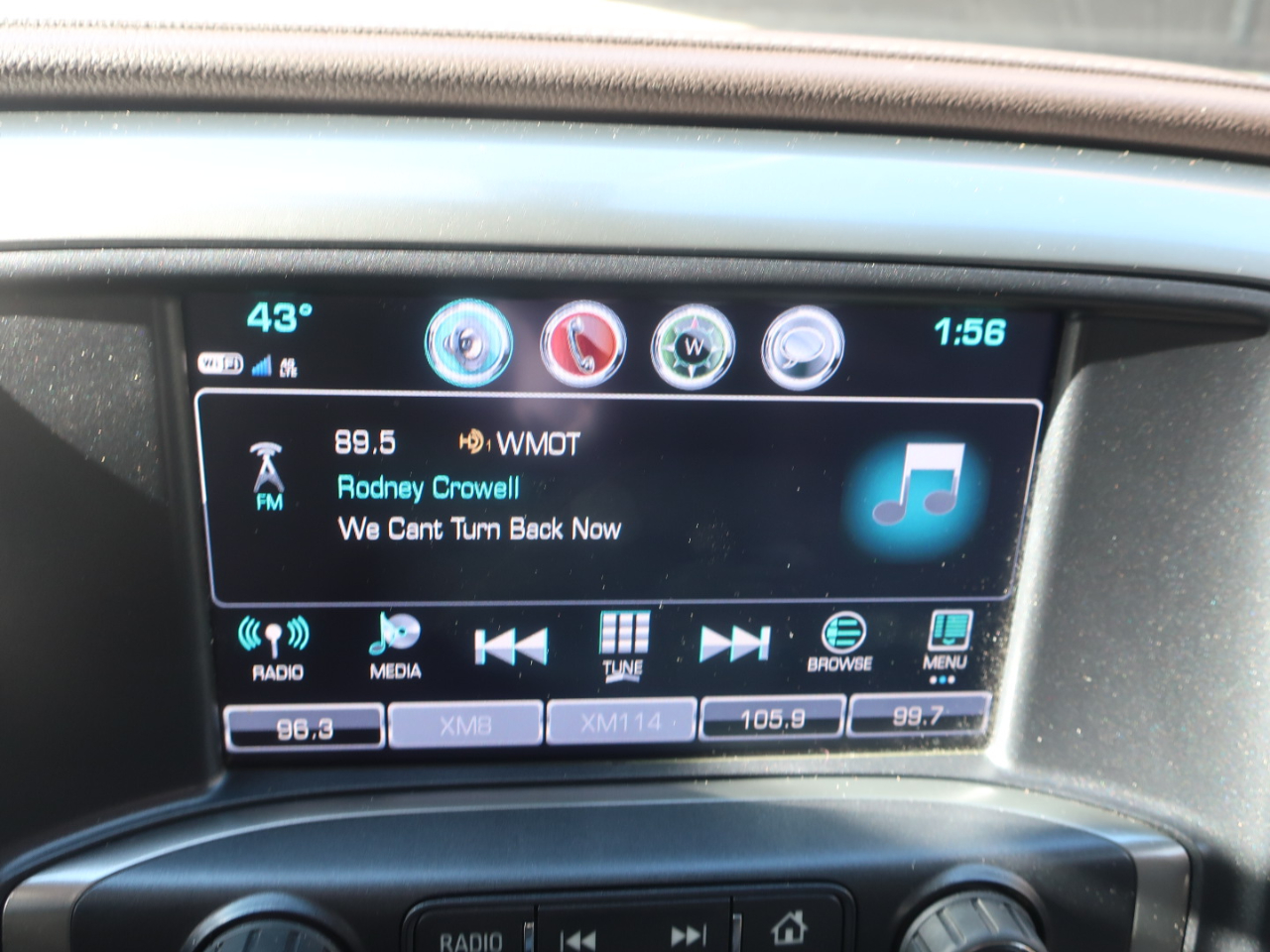 Chevrolet Silverado 1500  2018