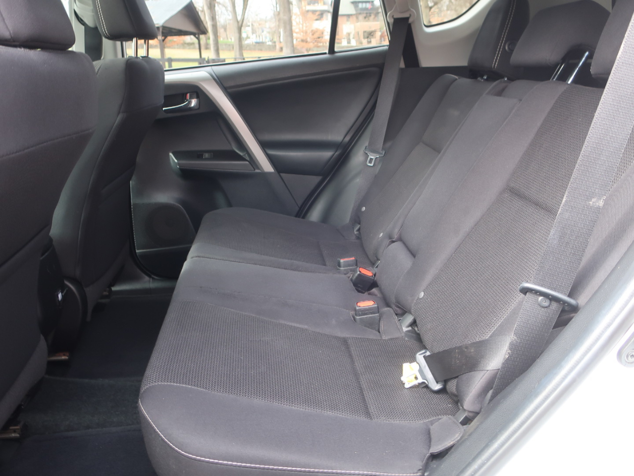 Toyota RAV4 XLE FWD 2018