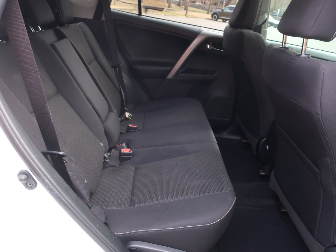 Toyota RAV4 XLE FWD 2018