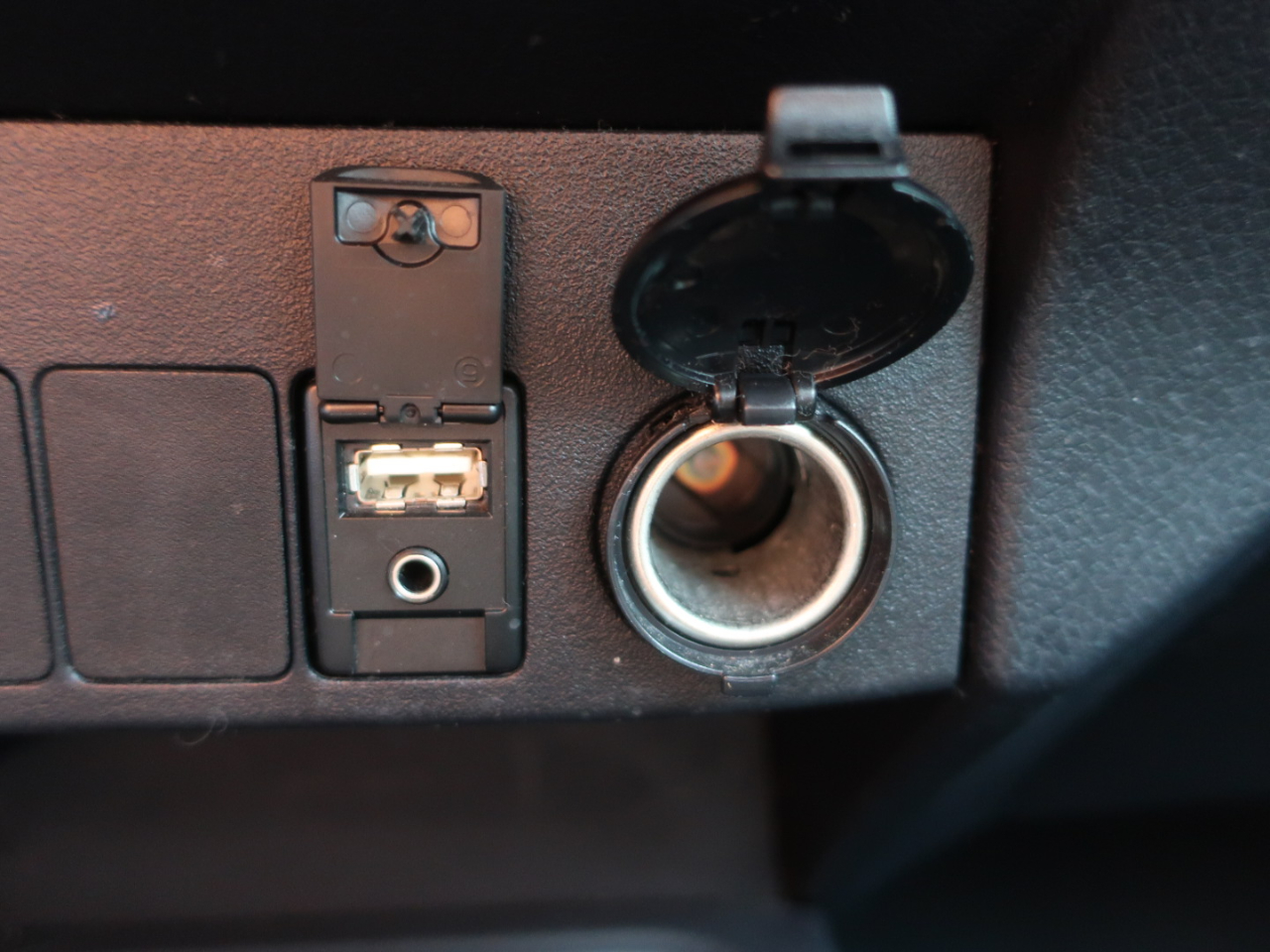 Toyota RAV4 XLE FWD 2018