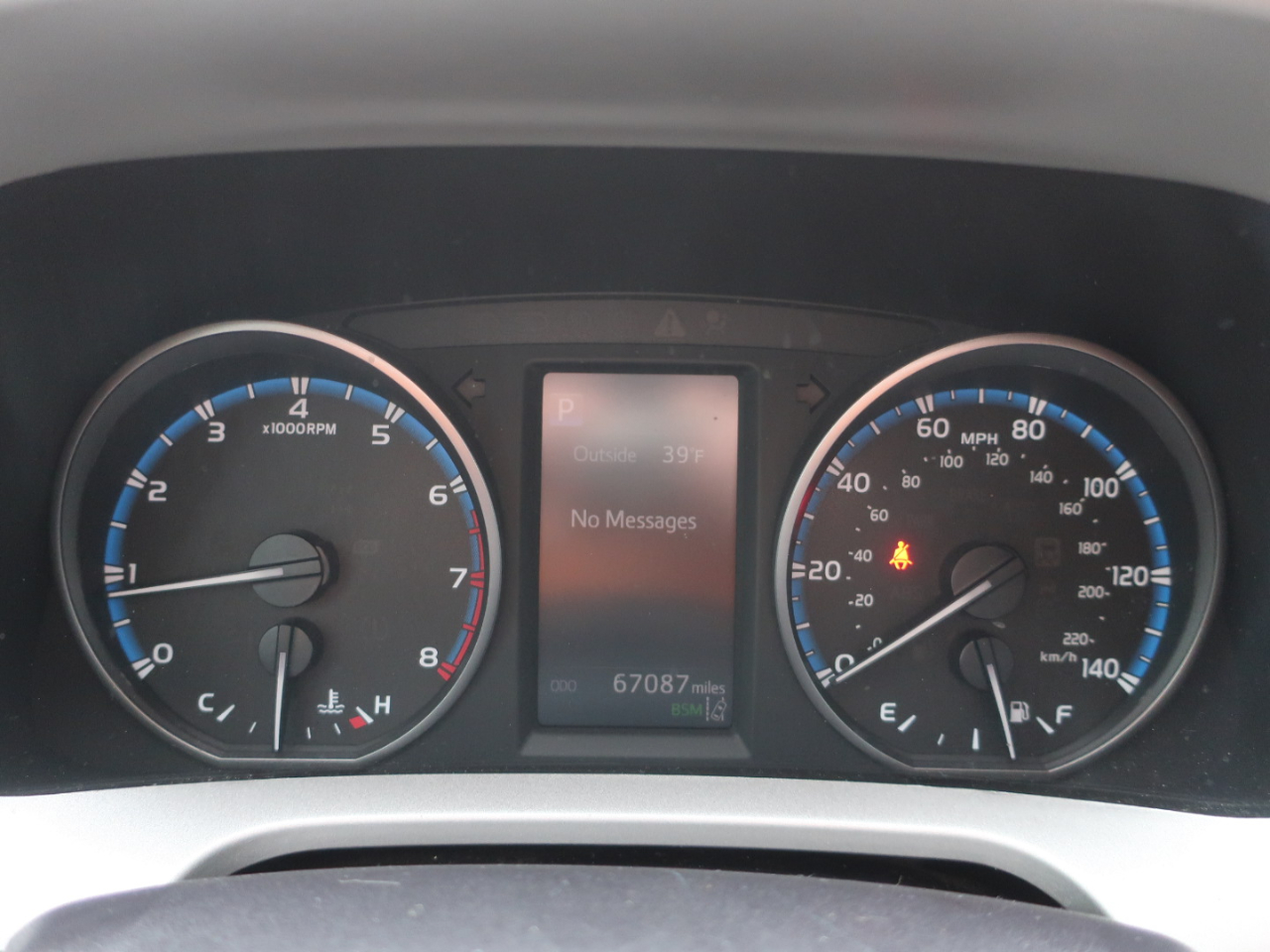 Toyota RAV4 XLE FWD 2018