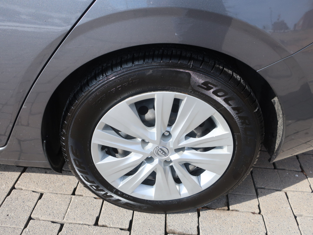 Nissan Sentra S 2024