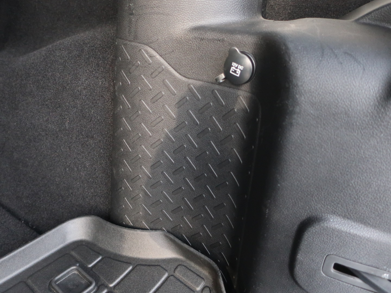 Jeep Wrangler Unlimited Sahara 4WD 2017