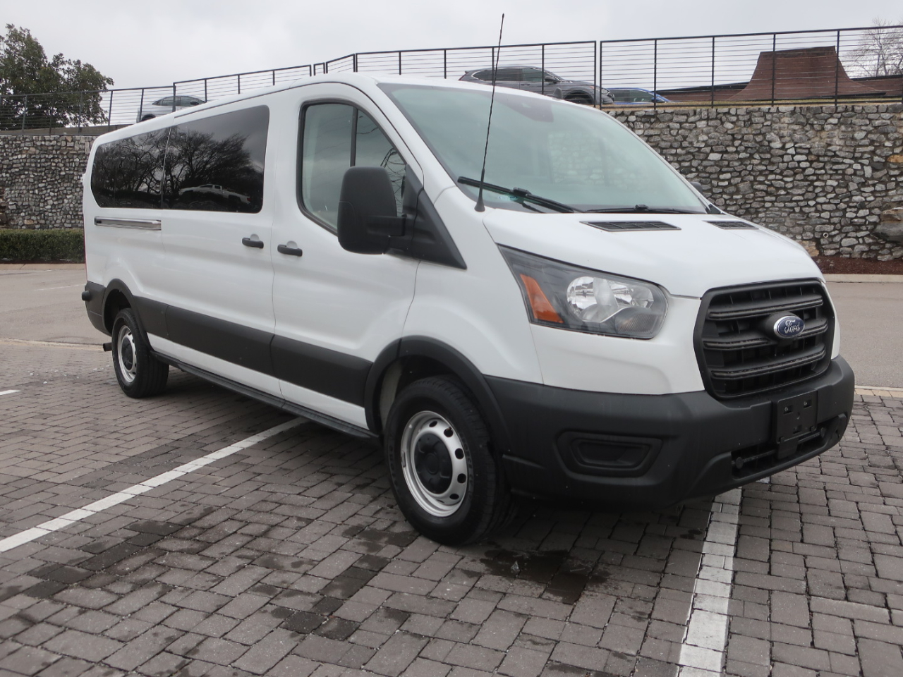 Ford Transit 350 Wagon Low Roof XL w/Sliding Pass. 148-in. WB 2020