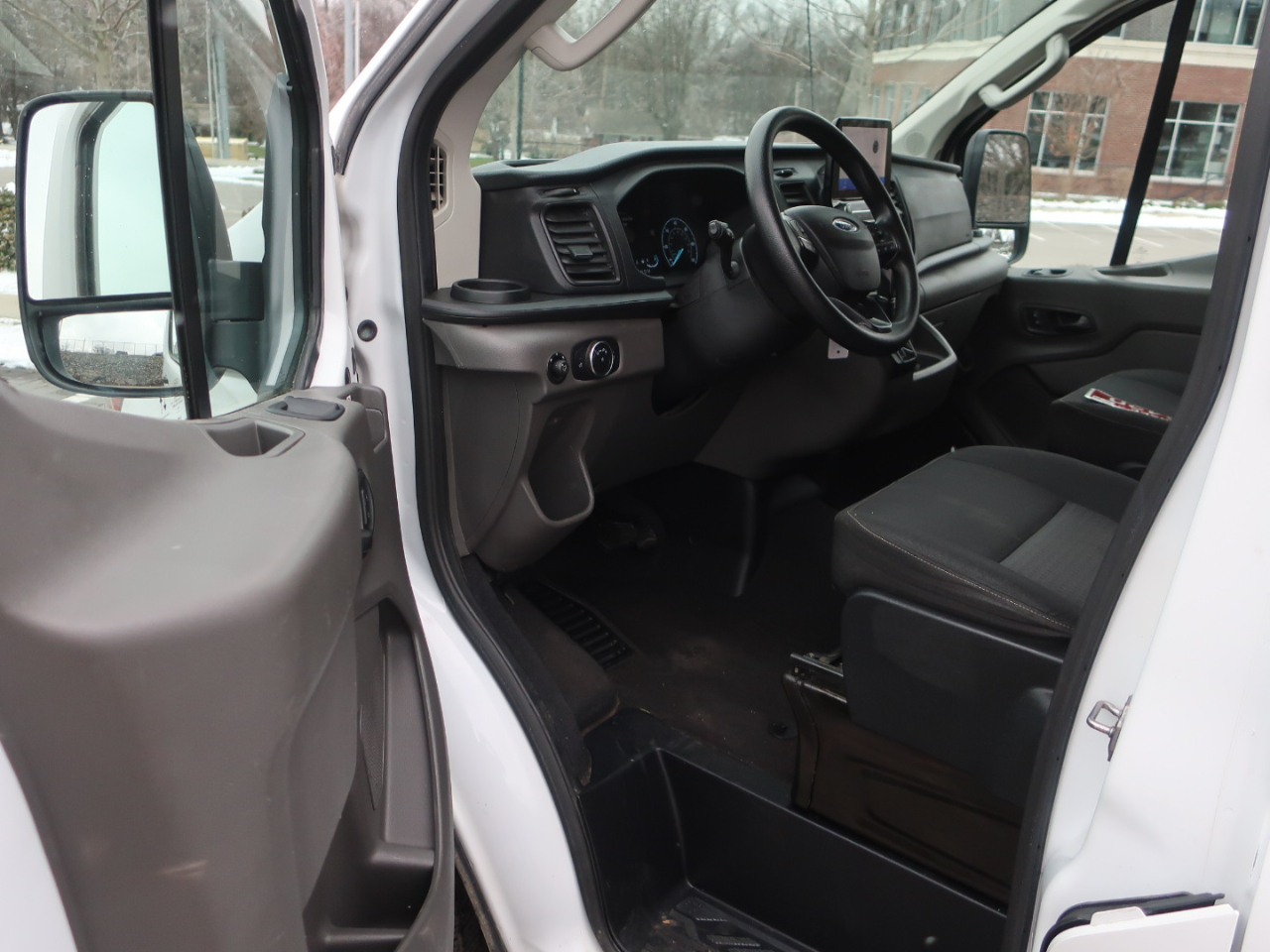 Ford Transit 350 Wagon Low Roof XL w/Sliding Pass. 148-in. WB 2020