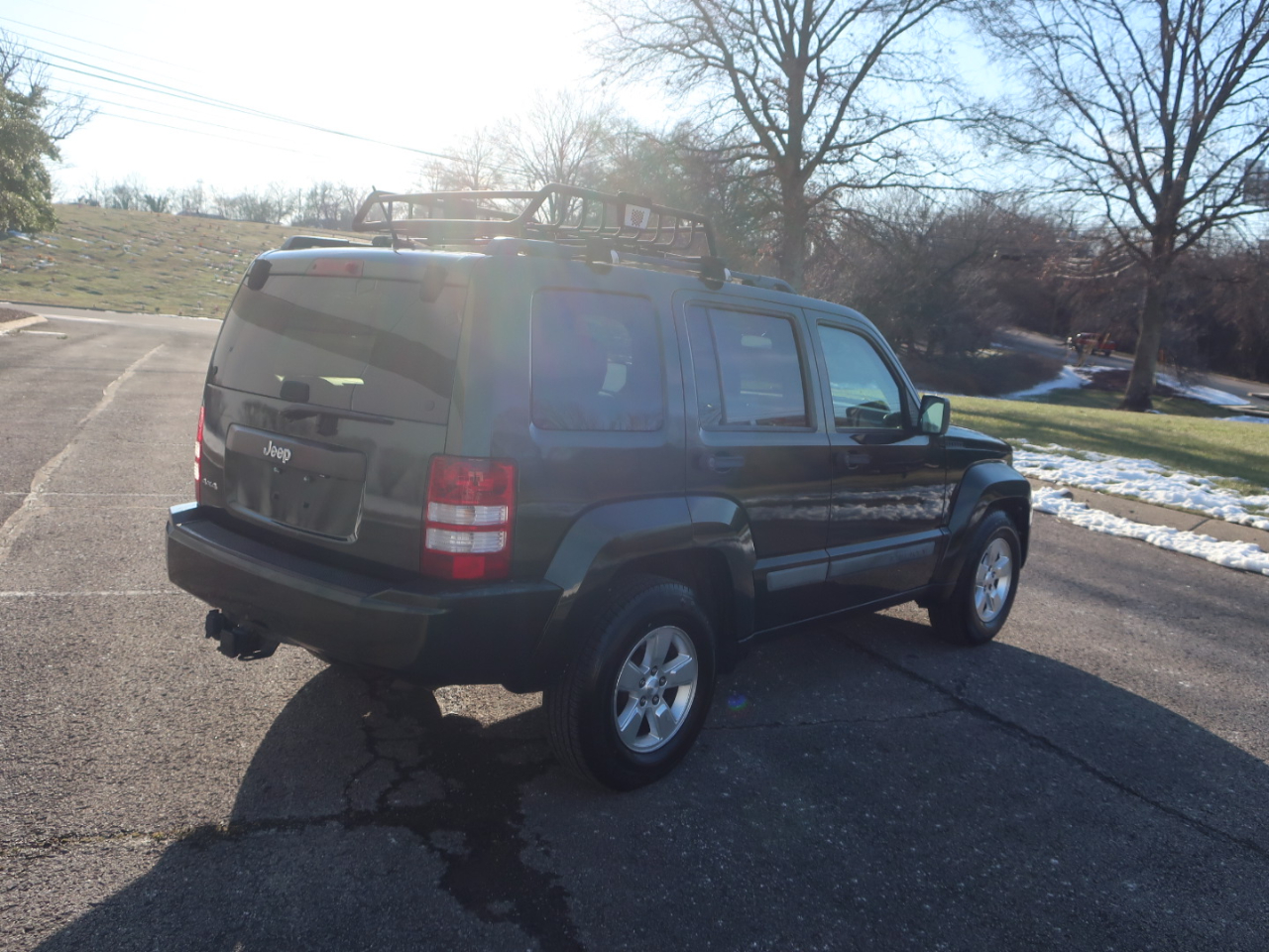 Jeep Liberty Sport 4WD 2010