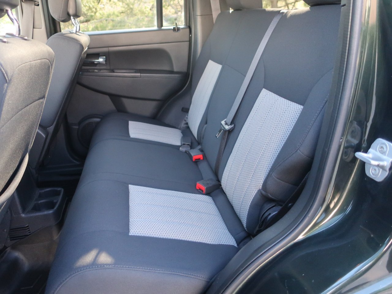 Jeep Liberty Sport 4WD 2010