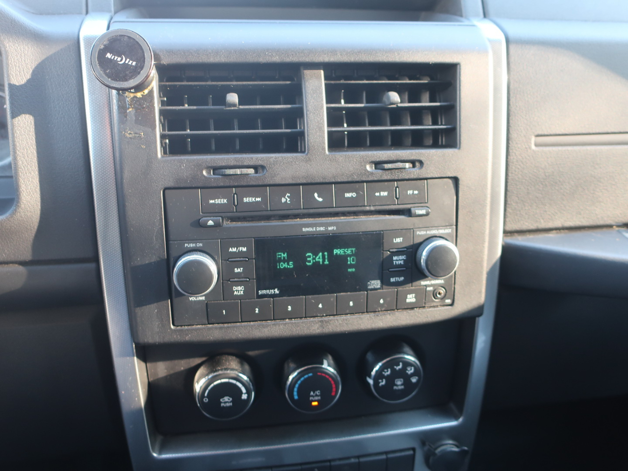 Jeep Liberty Sport 4WD 2010