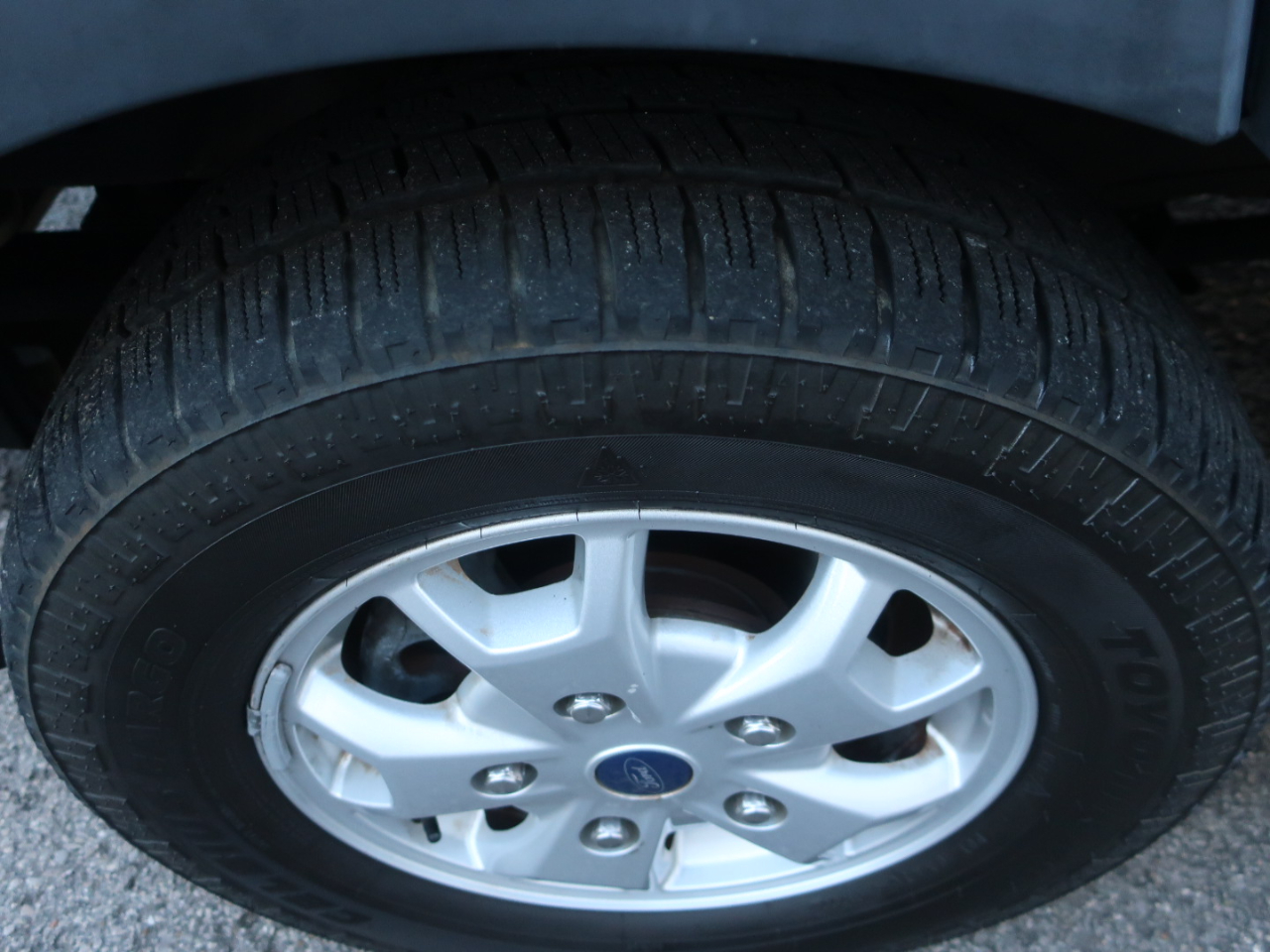 Ford Transit 250 Van Med. Roof w/Sliding Pass. 148-in. WB 2015