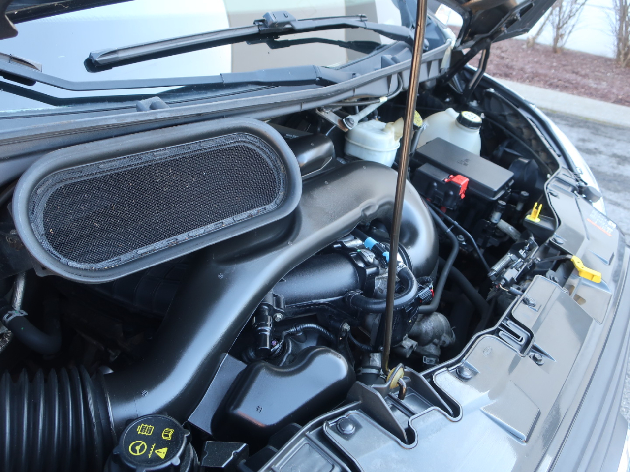 Ford Transit 250 Van Med. Roof w/Sliding Pass. 148-in. WB 2015