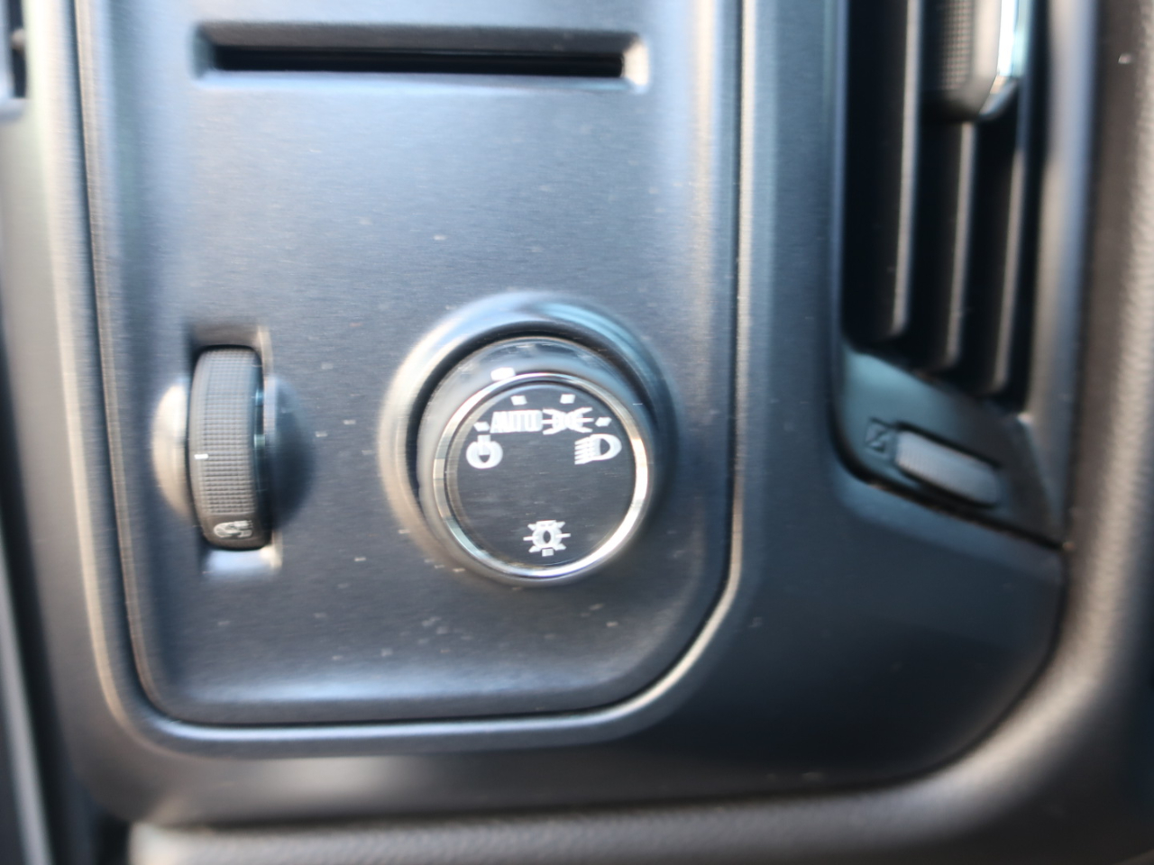 GMC Sierra 1500 Base Long Box 2WD 2016