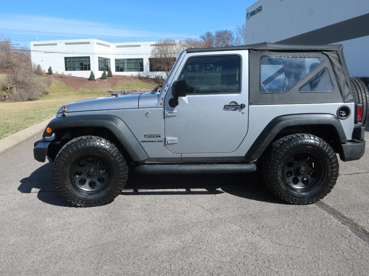Jeep Wrangler Sport 4WD 2017