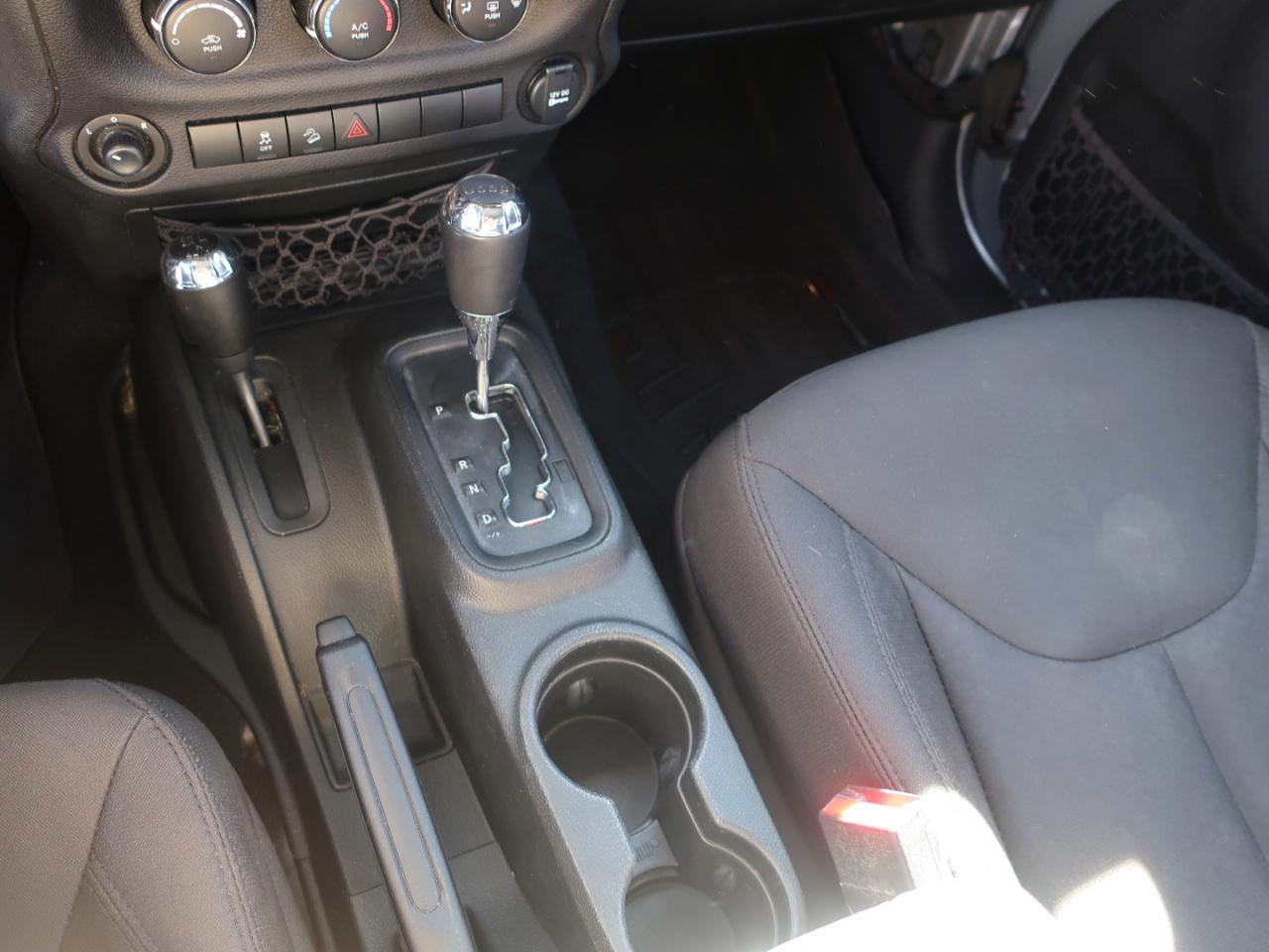 Jeep Wrangler Sport 4WD 2017