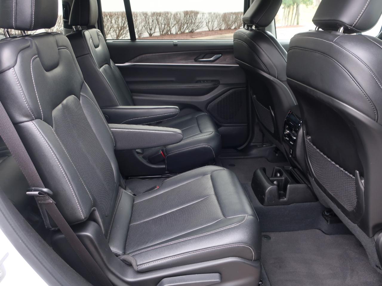 Jeep Grand Cherokee L Limited 4WD 2023